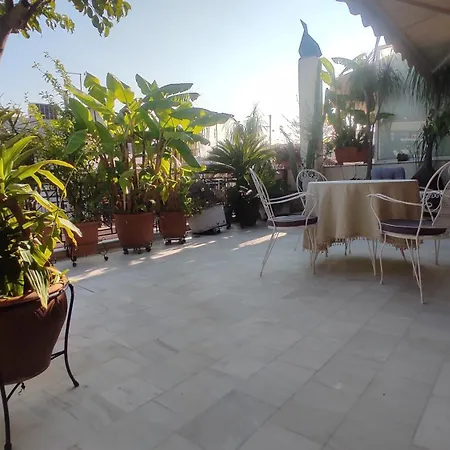 Grey Stones & Balcony Appartement *