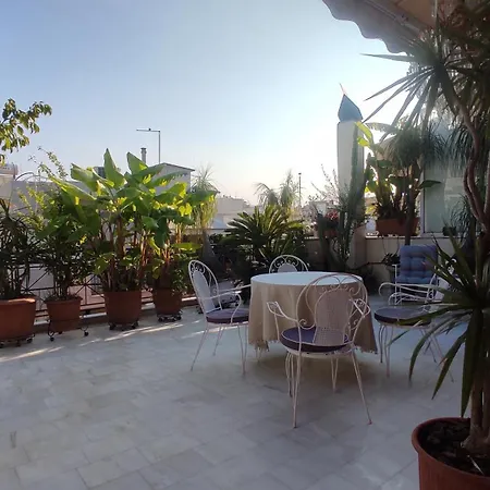Grey Stones & Balcony Appartement Patras