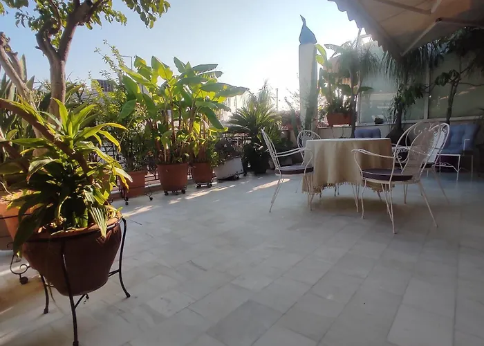 Grey Stones & Balcony Appartement *