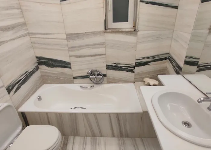 Grey Stones & Balcony Appartement *