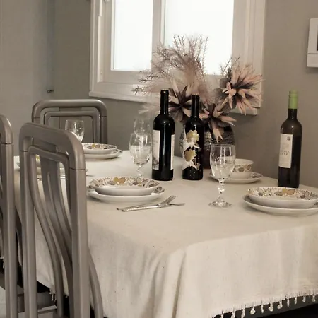 Grey Stones & Balcony Apartment Patras